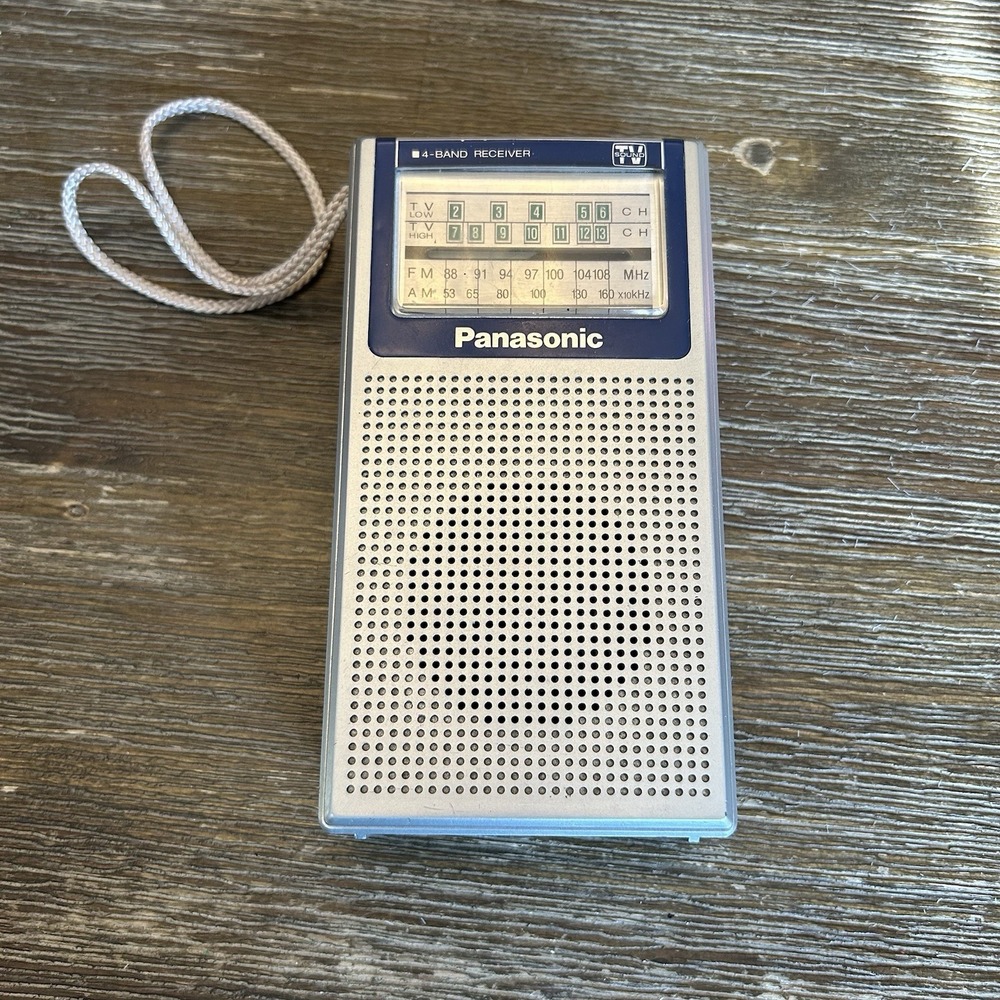 Vintage Panasonic RF-1050 FM/AM/TV Low/TV High Pocket Radio -Parts Only